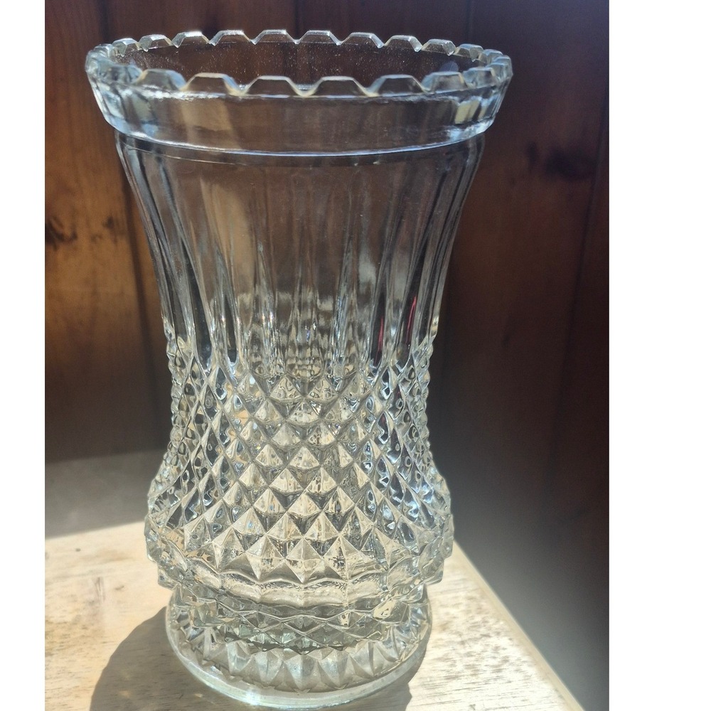 Lamplight Farms Clear Glass Vase Diamond Point Scalloped Rim Made in Austria‎